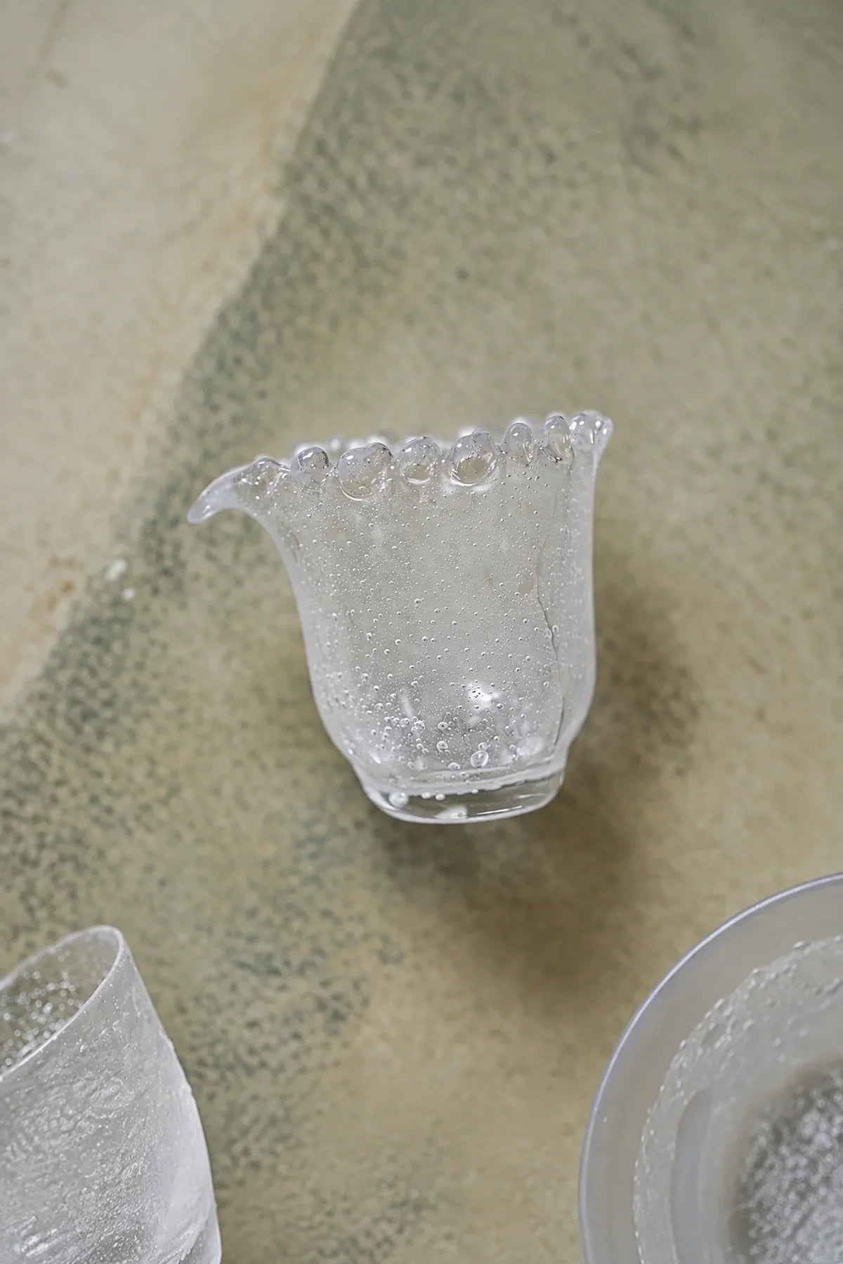 Dew Crown Frosted Glass Fair Cup