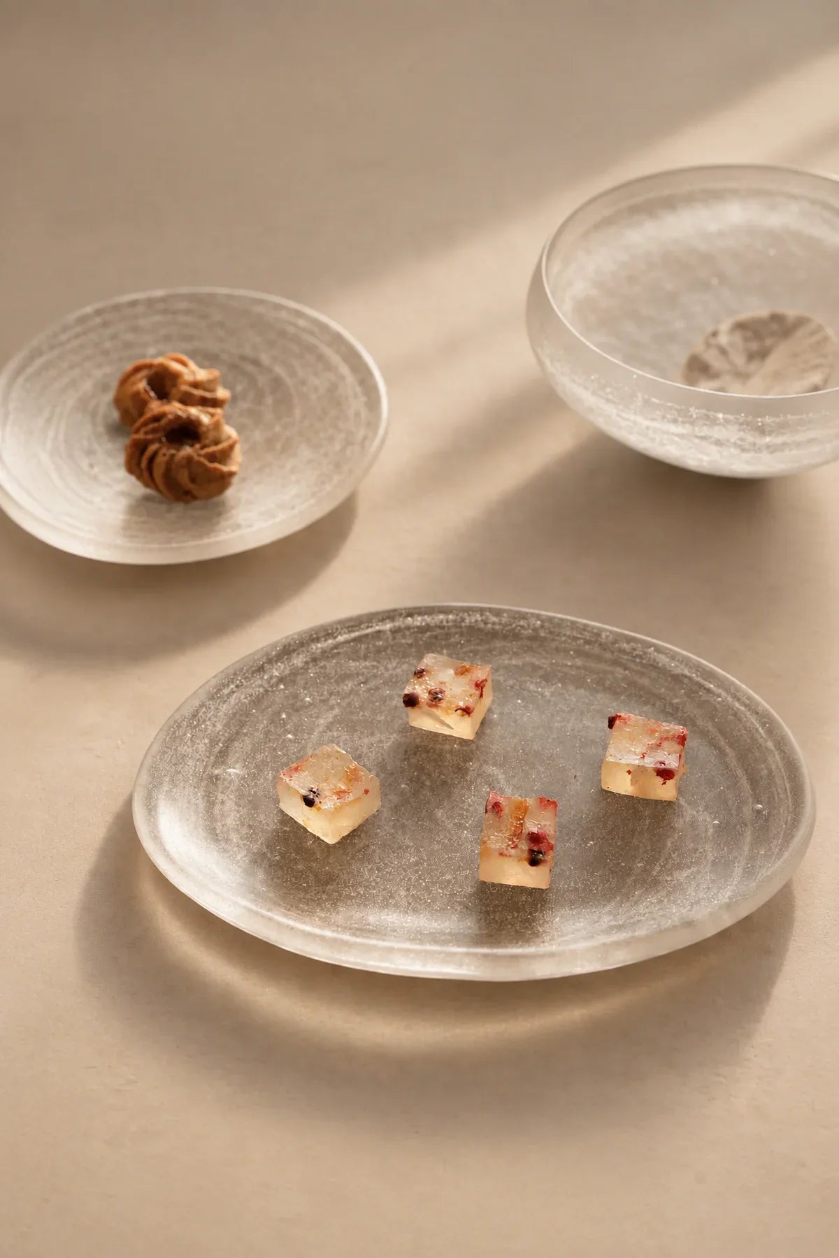 Frozen Tide Frosted Clear Glass Serving Plate