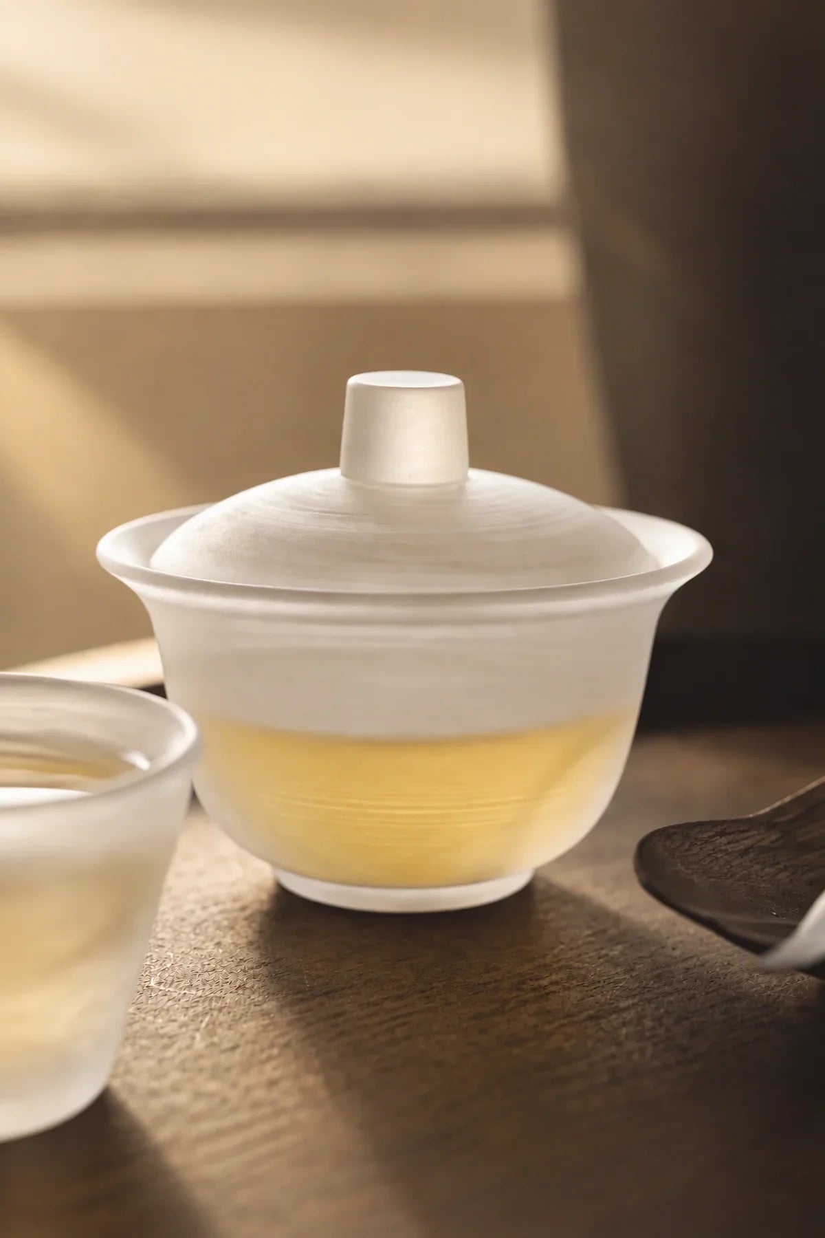 Mist Ceremony Frosted White Glass Gaiwan Tea Set