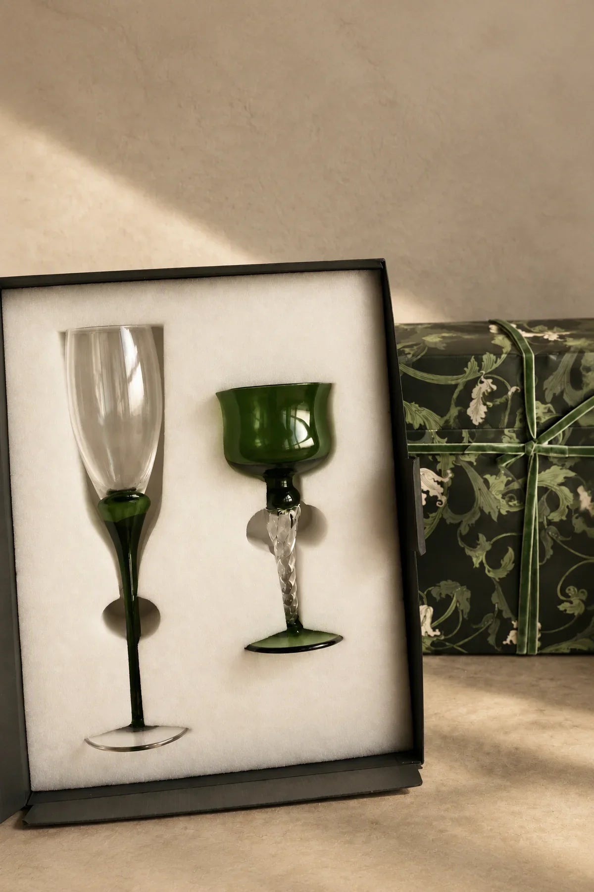Tendril Hour Moss Green Glass Wine Glass