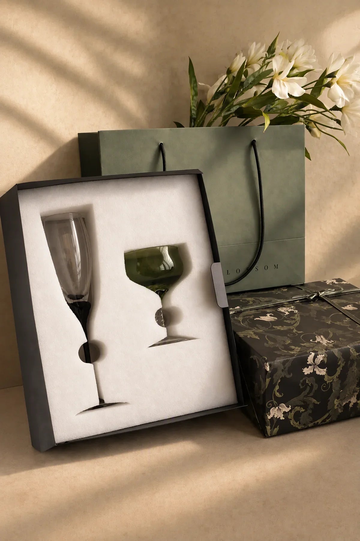Tendril Hour Moss Green Glass Wine Glass